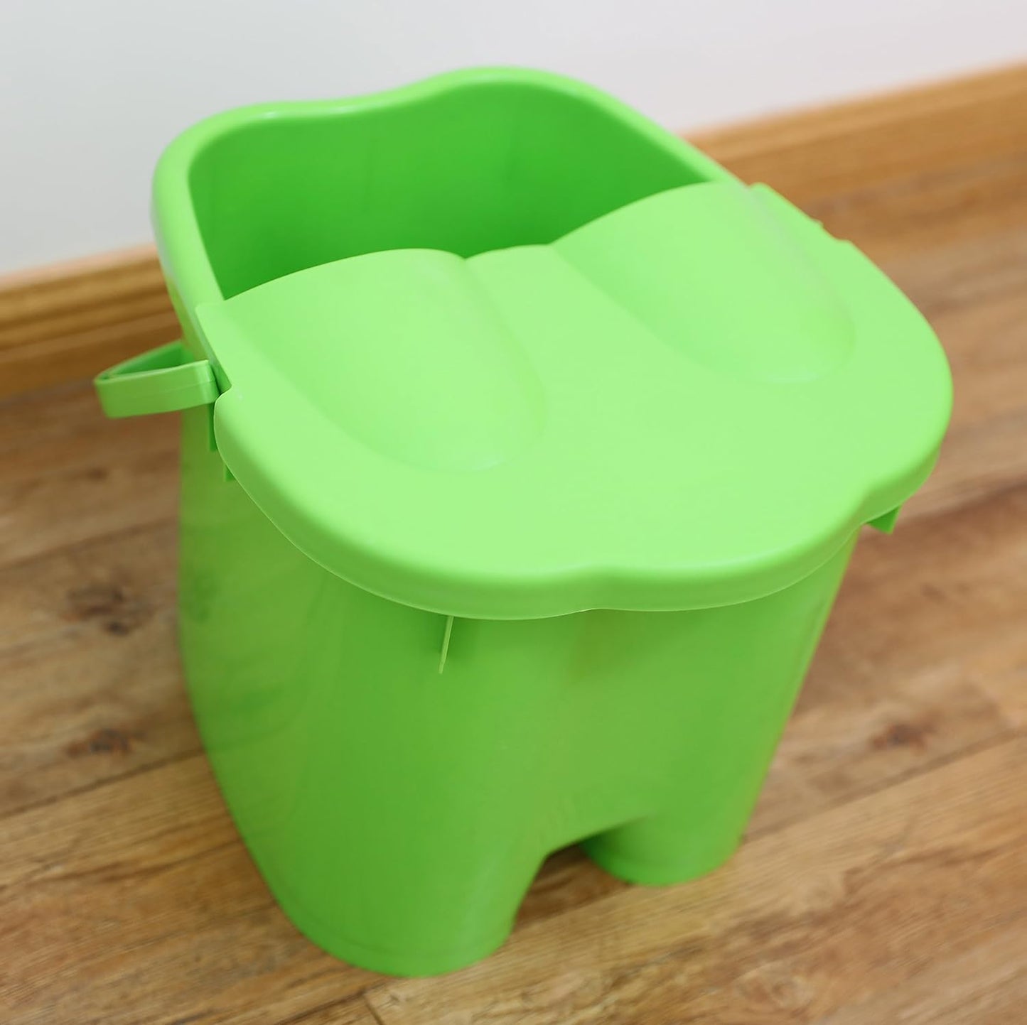 Extra-Deep Plastic Foot Soak Tub with Handles|Large Home Foot Spa Bucket|Sturdy Foot Bath Basin|Green|14"x12"x12"