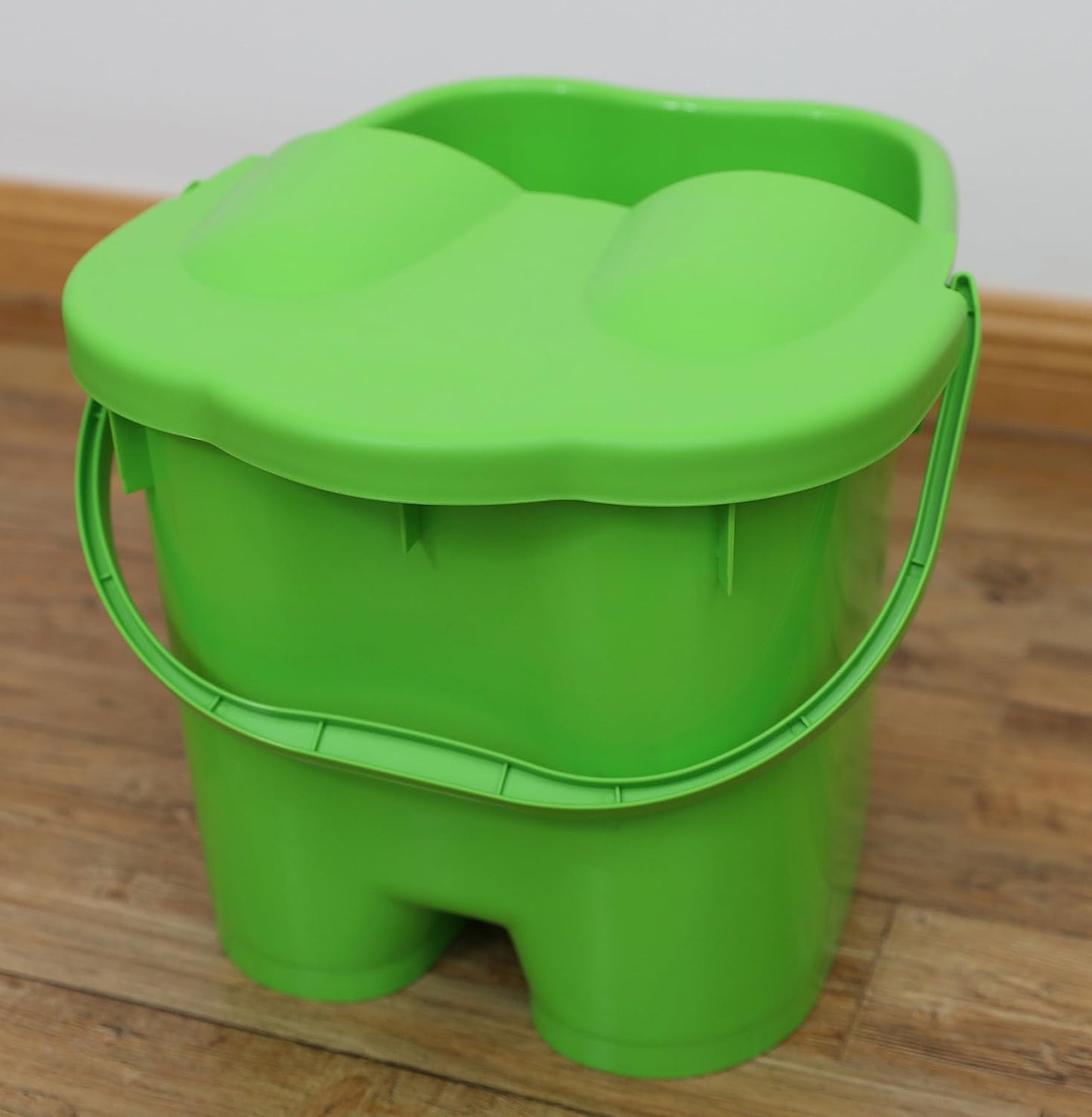 Extra-Deep Plastic Foot Soak Tub with Handles｜Large Home Foot Spa Bucket｜Sturdy Foot Bath Basin｜Green｜14"x12"x12"